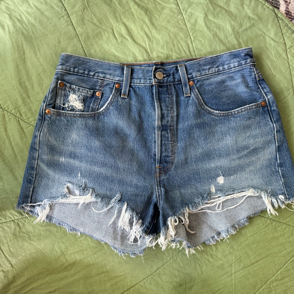 Levi’s premium 501 denim cutoff jean shorts